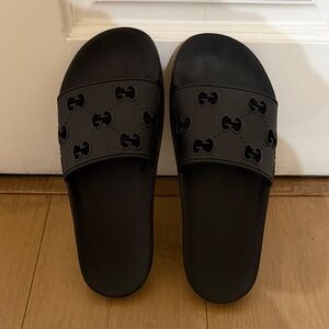 Gucci Black Interlocking GG Slide Sandals